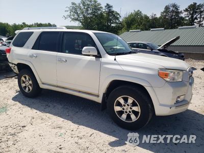 Czwarte zdjęcie samochodu z boku: 2013 TOYOTA 4RUNNER SR5 VIN:JTEBU5JR7D5149629 - miniatura