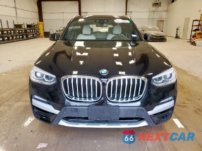 Piąte zdjęcie samochodu w środku: 2019 BMW X3 SDRIVE30I VIN:5UXTR7C56KLE94371 - miniatura
