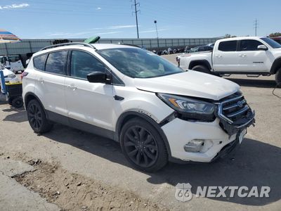 Czwarte zdjęcie samochodu z boku: 2019 FORD ESCAPE SE VIN:1FMCU9GD8KUA54457 - miniatura