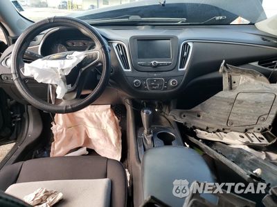 Zdjęcie 8 z 12 samochodu: 2017 CHEVROLET MALIBU LS VIN:1G1ZB5ST3HF225262 - miniatura