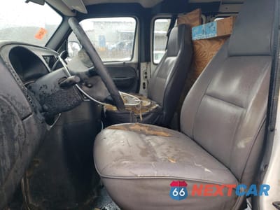 Zdjęcie 7 z 12 samochodu: 2003 DODGE RAM VAN B1500 VIN:2D7HB11X23K521566 - miniatura