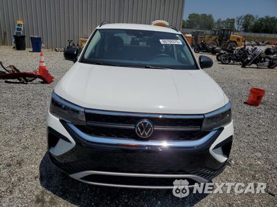 Piąte zdjęcie samochodu w środku: 2024 VOLKSWAGEN TAOS S VIN:3VV5X7B28RM046518 - miniatura