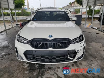 Piąte zdjęcie samochodu w środku: 2023 BMW 330E VIN:3MW39FF05P8D00837 - miniatura