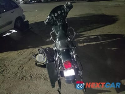 Czwarte zdjęcie samochodu z boku: 2008 HARLEY-DAVIDSON FLHX VIN:1HD1KB4108Y604785 - miniatura