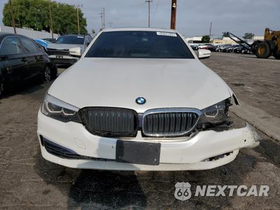 Piąte zdjęcie samochodu w środku: 2019 BMW 530E VIN:WBAJA9C53KB389492 - miniatura