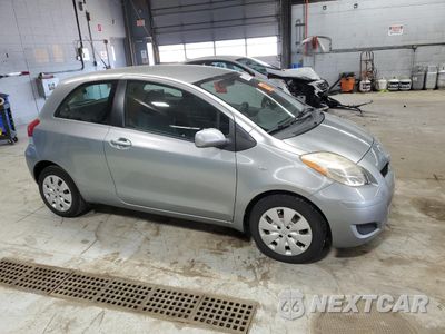 Czwarte zdjęcie samochodu z boku: 2010 TOYOTA YARIS VIN:JTDJT4K30A5320367 - miniatura
