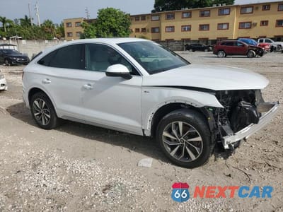 Czwarte zdjęcie samochodu z boku: 2024 AUDI Q5 SPORTBACK PRM PLS 45 VIN:WA15AAFY8R2032003 - miniatura