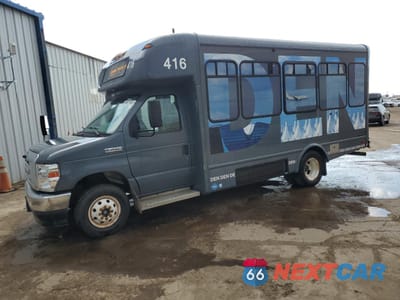 2022 FORD ECONOLINE E450 SUPER DUTY CUTAWAY VAN 1FDFE4FN8NDC37756 - główne zdjęcie licytacji z USA - miniatura