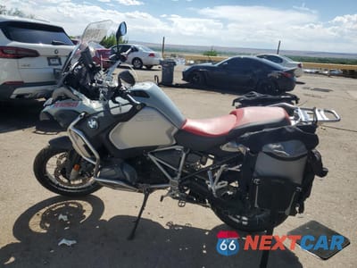 Trzecie zdjęcie samochodu z tyłu: 2020 BMW R 1250 GS ADVENTURE VIN:WB10J5308LZF79714 - miniatura