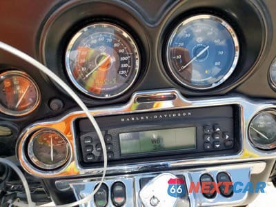 Zdjęcie 7 z 9 samochodu: 2012 HARLEY-DAVIDSON FLHTK ELECTRA GLIDE ULTRA LIMITED VIN:1HD1KEM19CB609383 - miniatura