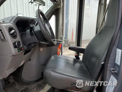 Zdjęcie 7 z 14 samochodu: 2022 FORD ECONOLINE E450 SUPER DUTY CUTAWAY VAN VIN:1FDFE4FNXNDC37760 - miniatura