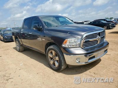 Czwarte zdjęcie samochodu z boku: 2017 RAM 1500 SLT VIN:1C6RR7LT5HS620085 - miniatura