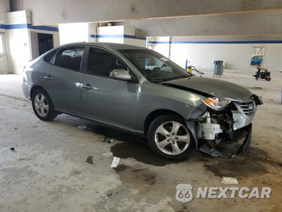 Czwarte zdjęcie samochodu z boku: 2010 HYUNDAI ELANTRA BLUE VIN:KMHDU4AD8AU030481 - miniatura