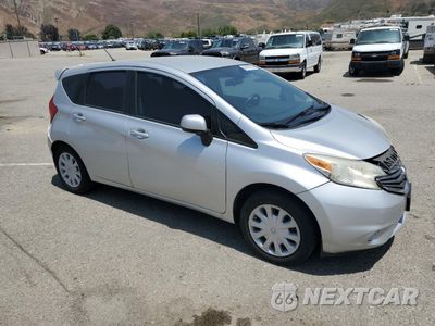 Czwarte zdjęcie samochodu z boku: 2014 NISSAN VERSA NOTE S VIN:3N1CE2CP5EL353642 - miniatura