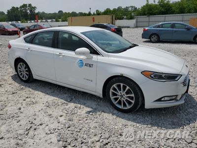 Czwarte zdjęcie samochodu z boku: 2017 FORD FUSION SE HYBRID VIN:3FA6P0LU3HR400706 - miniatura