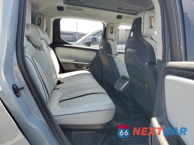 Zdjęcie 10 z 11 samochodu: 2022 RIVIAN R1T ADVENTURE VIN:7FCTGAAA8NN011533 - miniatura