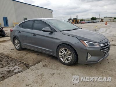 Czwarte zdjęcie samochodu z boku: 2019 HYUNDAI ELANTRA SEL VIN:5NPD84LF1KH435231 - miniatura