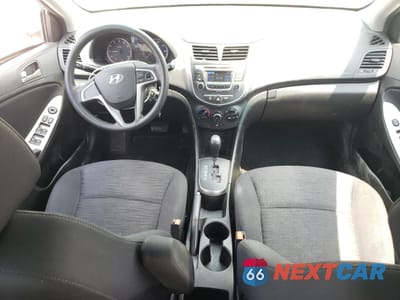 Zdjęcie 8 z 12 samochodu: 2017 HYUNDAI ACCENT SE VIN:KMHCT5AE1HU326658 - miniatura