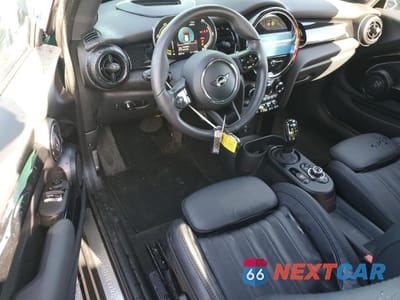 Zdjęcie 8 z 13 samochodu: 2022 MINI COOPER SE VIN:WMW13DJ09N2R10207 - miniatura