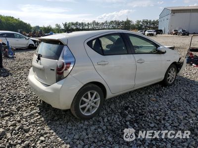 Trzecie zdjęcie samochodu z tyłu: 2014 TOYOTA PRIUS C VIN:JTDKDTB33E1567844 - miniatura