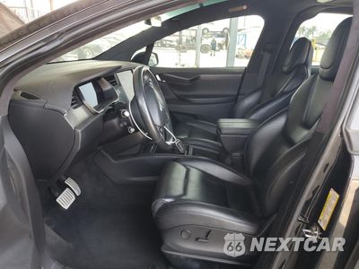 Zdjęcie 7 z 16 samochodu: 2019 TESLA MODEL X VIN:5YJXCAE42KF189536 - miniatura
