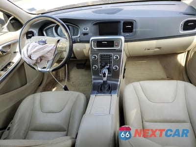Zdjęcie 8 z 14 samochodu: 2016 VOLVO V60 T5 PLATINUM VIN:YV140MEM3G1293492 - miniatura