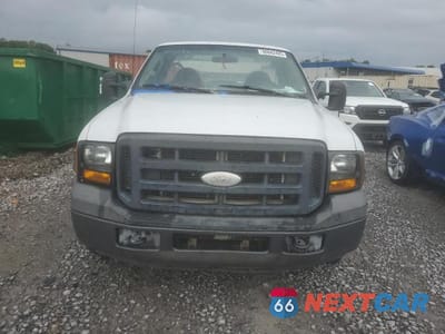 Piąte zdjęcie samochodu w środku: 2006 FORD F250 SUPER DUTY VIN:1FTNF20546EC63616 - miniatura