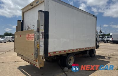 Czwarte zdjęcie samochodu z boku: 2020 ISUZU NPR VIN:54DB4W1B1LS801170 - miniatura