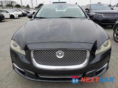 Piąte zdjęcie samochodu w środku: 2011 JAGUAR XJL VIN:SAJWA2GB6BLV13752 - miniatura