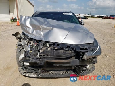 Piąte zdjęcie samochodu w środku: 2021 HYUNDAI ELANTRA SE VIN:5NPLL4AG4MH016024 - miniatura