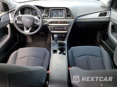 Zdjęcie 8 z 15 samochodu: 2019 HYUNDAI SONATA SE VIN:5NPE24AF8KH769846 - miniatura