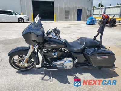 Trzecie zdjęcie samochodu z tyłu: 2023 HARLEY-DAVIDSON FLHX VIN:1HD1KBC15PB677914 - miniatura