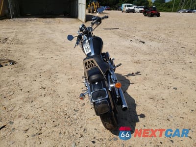 Czwarte zdjęcie samochodu z boku: 2009 HARLEY-DAVIDSON XL1200 C VIN:1HD1CT3139K412379 - miniatura