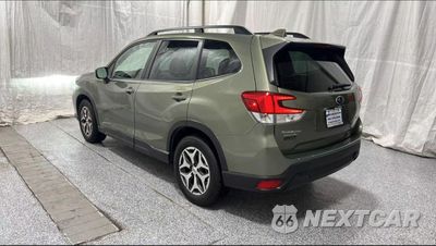 Trzecie zdjęcie samochodu z tyłu: 2020 SUBARU FORESTER PREMIUM VIN:JF2SKAGC9LH514849 - miniatura