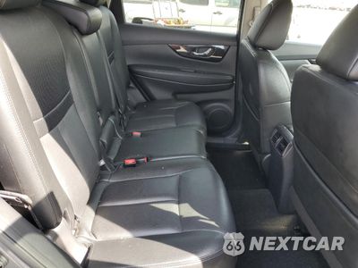 Zdjęcie 11 z 16 samochodu: 2019 NISSAN ROGUE S VIN:5N1AT2MT7KC760001 - miniatura