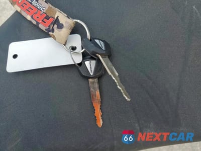 Zdjęcie 8 z 10 samochodu: 2022 KAWASAKI ZX636 K VIN:JKBZXJH18NA013107 - miniatura