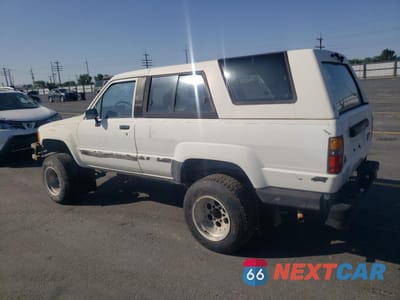 Drugie zdjęcie samochodu z przodu: 1986 TOYOTA 4RUNNER RN60 VIN:JT4RN62D6G0045742 - miniatura