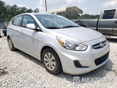 Czwarte zdjęcie samochodu z boku: 2017 HYUNDAI ACCENT SE VIN:KMHCT5AE1HU326658 - miniatura