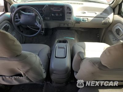 Zdjęcie 8 z 13 samochodu: 1996 GMC SUBURBAN K2500 VIN:1GKGK26J0TJ714332 - miniatura