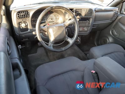 Zdjęcie 8 z 14 samochodu: 2003 CHEVROLET S TRUCK S10 VIN:1GCCS19X438174477 - miniatura