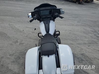Zdjęcie 6 z 10 samochodu: 2024 HARLEY-DAVIDSON FLHX VIN:1HD1KB711RB628500 - miniatura