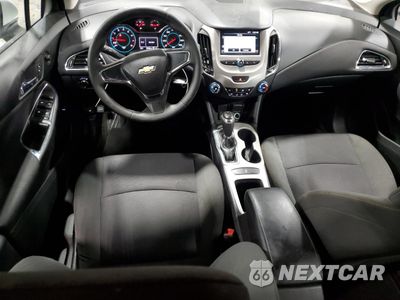Zdjęcie 8 z 15 samochodu: 2017 CHEVROLET CRUZE LS VIN:1G1BC5SMXH7155082 - miniatura