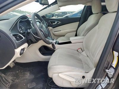 Zdjęcie 7 z 12 samochodu: 2015 CHRYSLER 200 LIMITED VIN:1C3CCCAB3FN749395 - miniatura