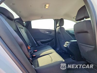 Zdjęcie 10 z 15 samochodu: 2017 CHEVROLET MALIBU LT VIN:1G1ZE5ST6HF139435 - miniatura