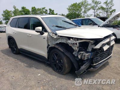 Czwarte zdjęcie samochodu z boku: 2024 TOYOTA GRAND HIGHLANDER XLE VIN:5TDACAB58RS018797 - miniatura