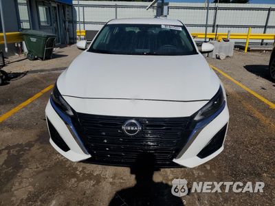 Piąte zdjęcie samochodu w środku: 2023 NISSAN ALTIMA S VIN:1N4BL4BV0PN425771 - miniatura