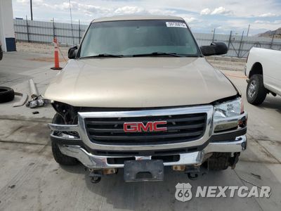 Piąte zdjęcie samochodu w środku: 2004 GMC SIERRA K2500 HEAVY DUTY VIN:1GTHK23124F110936 - miniatura