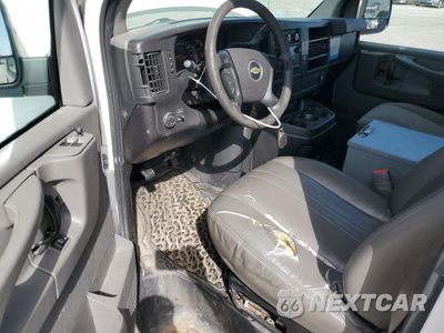 Zdjęcie 8 z 13 samochodu: 2012 CHEVROLET EXPRESS G2500 VIN:1GCWGFCA7C1182159 - miniatura