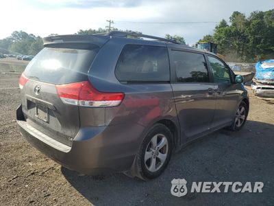 Trzecie zdjęcie samochodu z tyłu: 2013 TOYOTA SIENNA LE VIN:5TDKK3DC0DS313092 - miniatura