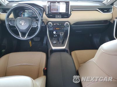 Zdjęcie 8 z 16 samochodu: 2020 TOYOTA RAV4 LIMITED VIN:JTMDWRFV6LD061793 - miniatura